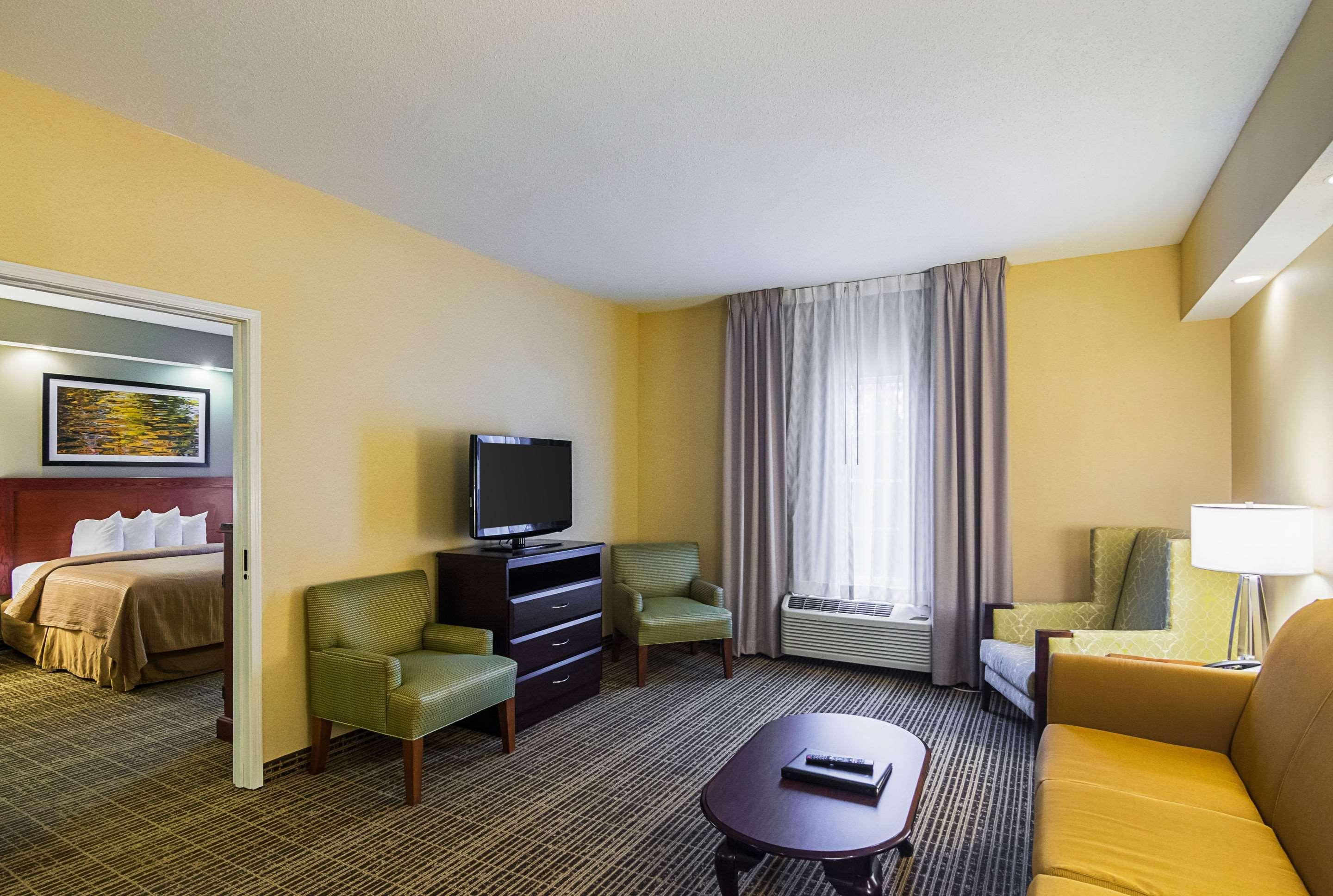 Best Western Of Crestview Exterior photo